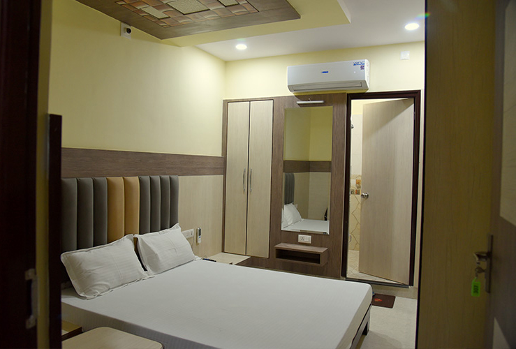 Room Image 3
